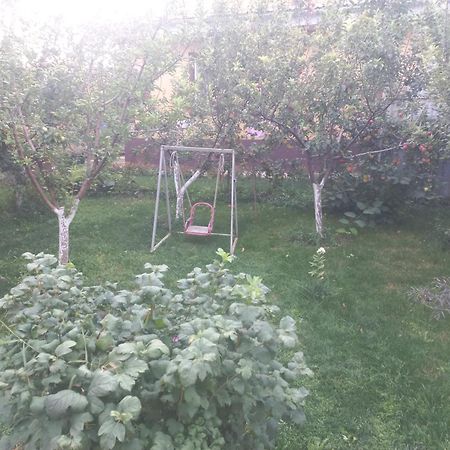 Hotel "Тихий Дом Трансфер" Bisjkek Buitenkant foto
